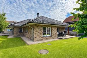 Exklusiver Bungalow mit großer Hobbygarage auf schönem Grundstück – Die vollständige Adresse der Immobilie erhältst du vom Anbieter., 56271 Maroth – Vorschaubild 3