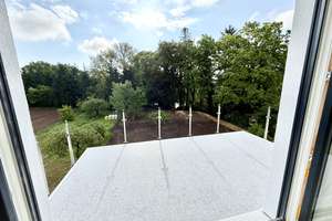 provisionsfreie (Penthouse) Eigentumswohnung im DG, XXL Balkon mit Blick in die Natur, extra Garten