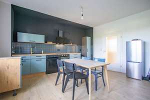 Bezugsfrei und WG-geeignet: modernisierte 3-Zimmerwohnung mit Balkon und Einbauküche – Die vollständige Adresse der Immobilie erhältst du vom Anbieter., 1237 Prohlis-Nord, Dresden – Vorschaubild 9