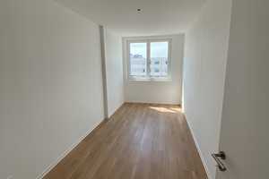4 Zimmerwohnung oberste Etage ab sofort! – Dolgenseestr. 9b, 10319 Berlin – Vorschaubild 8