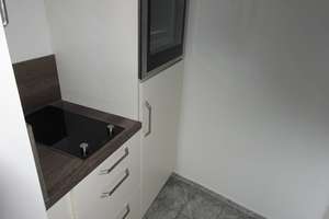 Tolle 1-Zimmer-Wohnung in Bremerhaven im Atlantic Haus mit Fahrstuhl, EBK und Balkon – Bürgermeister-Smidt-Straße 160, 27568 Mitte, Bremerhaven – Vorschaubild 3
