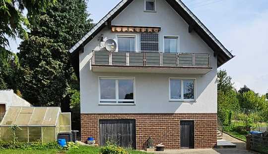 Bild von Einfamilienhaus mit Garten in Elz
