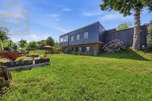 Modernisiertes Zweifamilienhaus mit großem Garten, Sauna und Garagen! Meine Immobilie=Mein Partner! – Die vollständige Adresse der Immobilie erhältst du vom Anbieter., 37444 Sankt Andreasberg – Vorschaubild 1