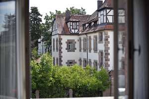 Top Lage Zentrum  voll möbl. gr. 4  Zi. mit Flair  Uni/Innenstadt – Loewenichstraße 18, 91054 Loewenich, Erlangen – Vorschaubild 29