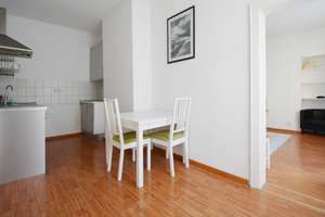 Zentrale Etagenwohnung mit Einbauküche – Die vollständige Adresse der Immobilie erhältst du vom Anbieter., 81667 Haidhausen Süd, München – Vorschaubild 4