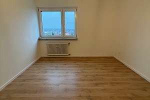 Gemütliche 2-Zimmer-Wohnung in Erlangen-Bruck – Gerhart-Hauptmann Str. 15, 91058 Schönfeld, Erlangen – Vorschaubild 4