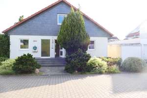 schönes Einfamilienhaus mit Garten zu vermieten!
