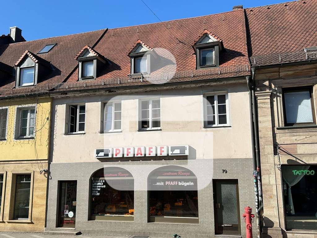 Immobilie in Erlangen - Wohn-/Geschäftshaus Erlangen - Altstadt...zentrale Lage mit Potential - Bild 0