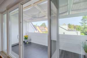 Moderne Maisonettewohnung mit Terrasse und TG-Stellplatz in begehrter Lage (provisionsfrei) – Südallee 99, 40493 Benrath, Düsseldorf – Vorschaubild 7