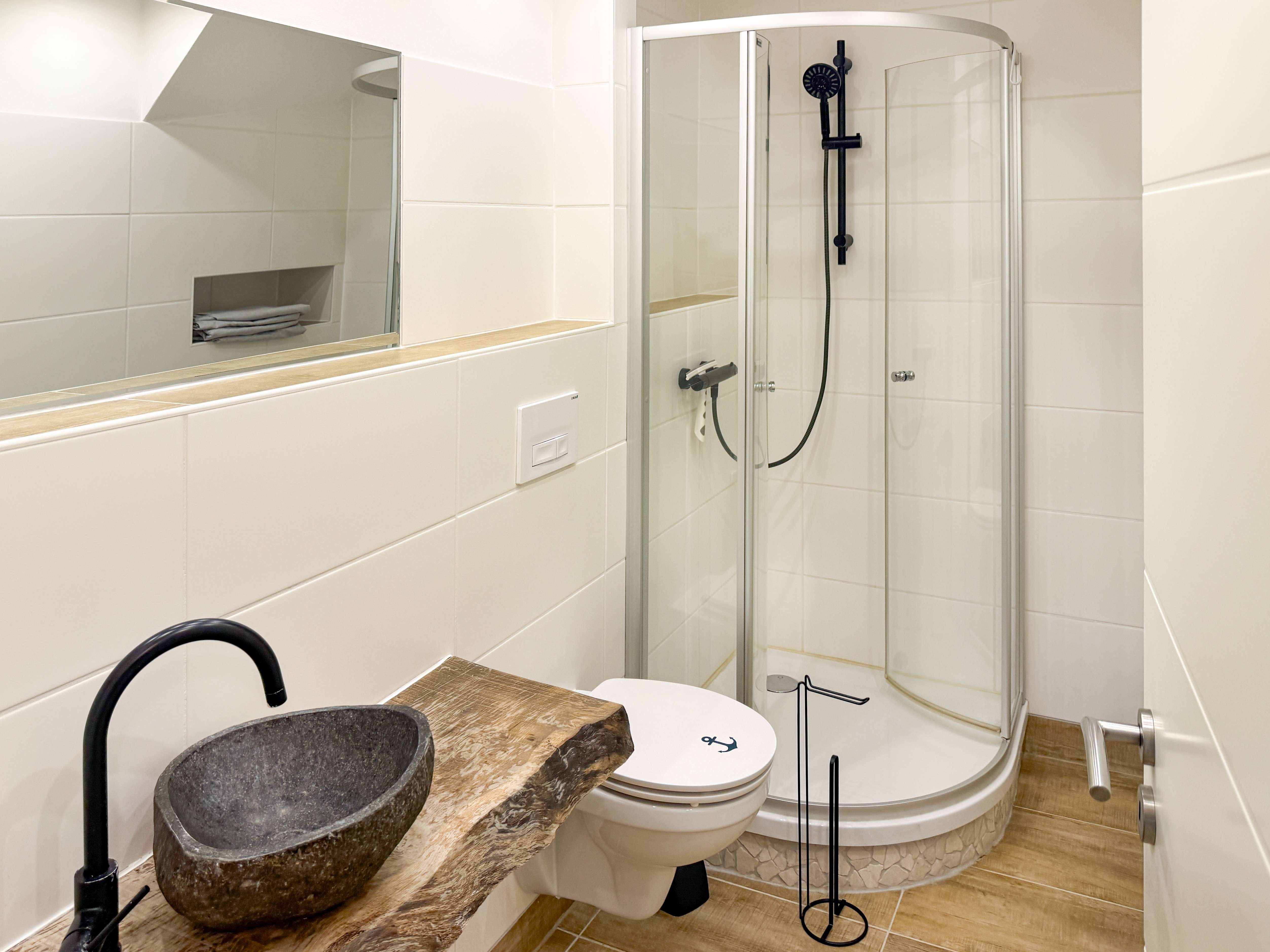 Immobilie in Lütjenburg - Großzügiges Zuhause mit vielen Möglichkeiten -  Raum für Familie, Gemeinschaft & Individualität - Bild 2