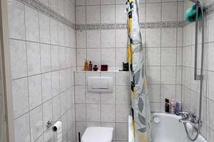 Modernisierte 4 Zimmer Wohnung in Top-Lage von MG Holt – Die vollständige Adresse der Immobilie erhältst du vom Anbieter., 41069 Holt, Mönchengladbach – Vorschaubild 9