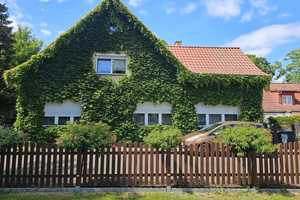 Zweifamilienhaus in Bestlage von Hohen Neuendorf – Großzügiges Grundstück, vielseitig nutzbar – Rosa-Luxemburg-Str. 35, 16540 Oberhavel (Kreis) – Vorschaubild 1