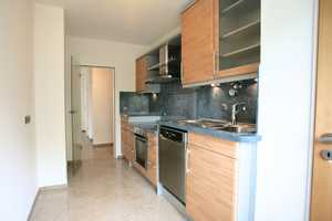 Frisch saniert: Bezugsfertige 3-Zimmer-Wohnung mit Balkon, Küche und Garage! – Aachen – Vorschaubild 4