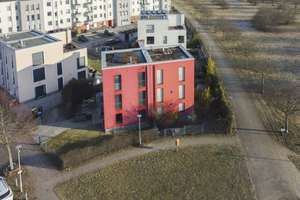 Ein Zuhause zum Ankommen, Aufatmen und Wohlfühlen: Ihre Haushälfte am Feldrand von Berlin-Rudow – Die vollständige Adresse der Immobilie erhältst du vom Anbieter., 12355 Rudow, Berlin – Vorschaubild 24