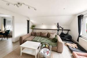 Außergewöhnliche Maisonette-Wohnung über drei Ebenen mit Terrasse, Klimaanlage & Stellplatz – Zeppelinstraße 15, 66117 Alt-Saarbrücken, Saarbrücken – Vorschaubild 4