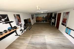Außergewöhnliches Split-Level-Haus mit Designbädern, Dachterrasse, PV-Anlage & Home-Gym – prov.-frei – Die vollständige Adresse der Immobilie erhältst du vom Anbieter., 85410 Haag an der Amper – Vorschaubild 18