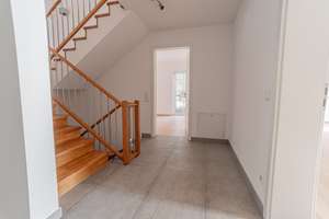 Wunderschöne Villa mit Einliegerwohnung – Die vollständige Adresse der Immobilie erhältst du vom Anbieter., 85614 Kirchseeon – Vorschaubild 8