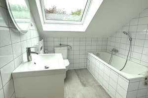 helle, geräumige & frisch renovierte 2 Zimmer Dachgeschosswohnung – Die vollständige Adresse der Immobilie erhältst du vom Anbieter., 45239 Heidhausen, Essen – Vorschaubild 5