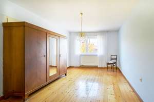Charmantes älteres Haus im Herzen von Neureut – Die vollständige Adresse der Immobilie erhältst du vom Anbieter., 76149 Neureut, Karlsruhe – Vorschaubild 11