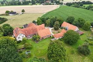 Größe, die beeindruckt – Anwesen mit Seltenheitswert – Die vollständige Adresse der Immobilie erhältst du vom Anbieter., 33829 Borgholzhausen – Vorschaubild 2