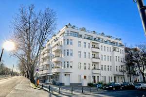 Mehrfamilienhaus-Konvolut im Komponistenviertel Pankow-Weißensee, 17 Wohnung, 1 Gewerbe + 587qm DG