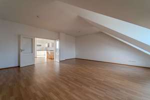 Rarität! Mit Aufzug! Großzügige Maisonette-Wohnung mit Dachterrasse in der Rostocker Altstadt – Die vollständige Adresse der Immobilie erhältst du vom Anbieter., 18055 Stadtmitte, Rostock – Vorschaubild 6
