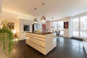 Zeitlos. Großzügig. Begehrt. – Exklusive 4-Zimmer-Wohnung mit 30 m² Südterrasse