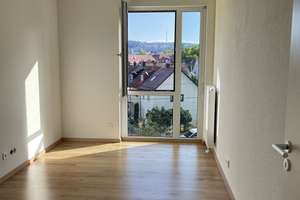 große Wohnung mit 3 SZ | sonniger Balkon | Einbauküche | Aufzug | TG – Abelsbergstraße 26D, 70190 Ostheim, Stuttgart – Vorschaubild 7