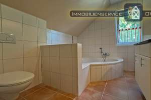 ::: Lebendige Farben, klare Formen – ein DHH Zuhause mit Charakter in Bestlage ::: – Die vollständige Adresse der Immobilie erhältst du vom Anbieter., 32584 Löhne – Vorschaubild 10