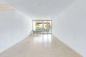3 Zimmerwohnung mit großem Balkon, Stellplatz und Entwicklungspotenzial in OF Tempelsee – 63069 Tempelsee, Offenbach am Main – Vorschaubild 2