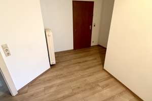 Frisch renoviert und Modernisiert: 2-Zimmer-Wohnung in Solingen - Zentral – Sandstr. 2, 42655 Solingen-Mitte, Solingen – Vorschaubild 3