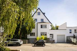 Architektur, Charme und Wohnqualität – Exklusive Immobilie in Köln-Müngersdorf