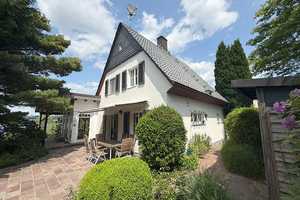 Verpassen Sie nicht diese einmalige Gelegenheit: Haus mit traumhaftem Blick auf den Möhnesee u – Soest (Kreis) – Vorschaubild 1