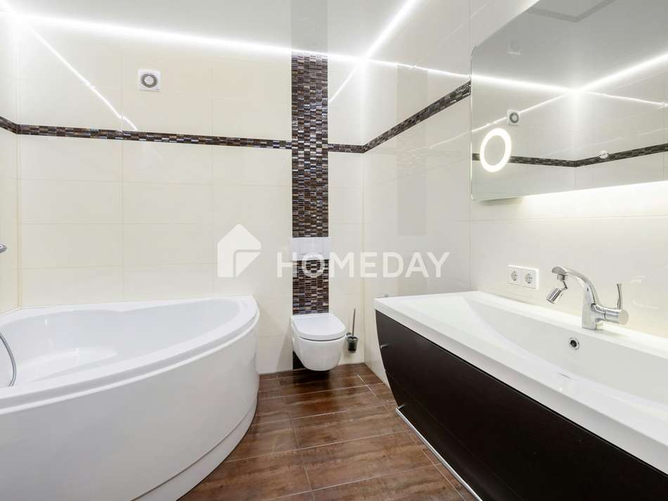1. OG Badezimmer 1