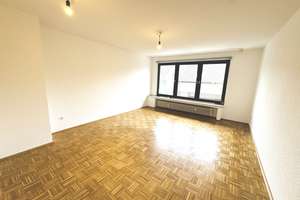 Helle, voll-renovierte 2,5 Zimmer Wohnung m Einbauküche u Balkon in Oberhausen-Styrum – Schlägelstraße 55, 46045 Styrum, Oberhausen – Vorschaubild 2