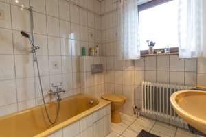 Sehr gepflegtes Einfamilienhaus mit Doppelgarage und sehr großem Garten in Ulm-Jungingen! – Die vollständige Adresse der Immobilie erhältst du vom Anbieter., 89081 Jungingen, Ulm – Vorschaubild 18