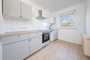 Schöne 4-Zimmer-Wohnung mit Balkon in ruhiger Lage – Dernauer Straße 20a, 22047 Wandsbek (Ortsteil), Hamburg – Vorschaubild 5
