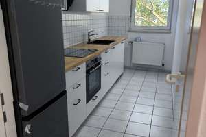 Moderne 57 m² 2-Zimmer-Wohnung in Golzheim – frisch renoviert & komplett möbliert – Roßstraße 98, 40476 Golzheim, Düsseldorf – Vorschaubild 4