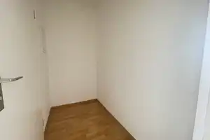 Top sanierte 2-Zimmer Wohnung im Herzen von Krefeld – Garnstraße 39, 47798 Krefeld – Vorschaubild 5