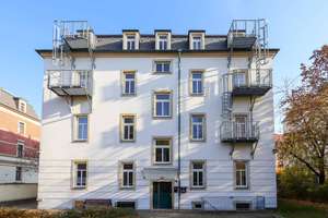 +++ Bezugsfrei! 2-Zimmer-Appartment mit Einbauküche und PKW-Stellplatz in charmantem Altbauflair +++ – Die vollständige Adresse der Immobilie erhältst du vom Anbieter., 1159 Löbtau-Nord, Dresden – Vorschaubild 1
