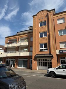 renovierte komfortable 2-Zimmer-Wohnung mit Aufzug, Balkon und Stellplatz in zentraler Lage