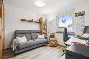 Willkommen zuhause: Neuwertiges Energiesparhaus in Fertigbauweise mit Garten in Feldrandlage – Rhein-Neckar-Kreis – Vorschaubild 10
