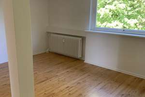 Altbauwohnung in zentraler Lage über den Dächern Kiels mit großer Doppelgarage – Wilhelminenstraße 18, 24103 Damperhof, Kiel – Vorschaubild 18