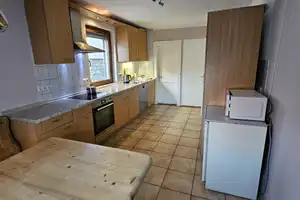 Geräumiges, günstiges und gepflegtes 6-Raum-Einfamilienhaus in Gaukönigshofen – Zehnthofstraße 8, 97253 Würzburg (Kreis) – Vorschaubild 10