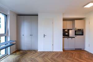 Moderne möblierte Wohnung direkt am Marktplatz Adlershof zum Innenhof ausgerichtet! – Florian-Geyer-Str 111, 12489 Adlershof, Berlin – Vorschaubild 8
