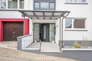 Vollständig renovierte  3-Zimmer-EG-Wohnung mit großer Terrasse, Balkon, Einbauküche u Tageslichtbad – Die vollständige Adresse der Immobilie erhältst du vom Anbieter., 76228 Hohenwettersbach, Karlsruhe – Vorschaubild 2