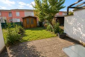 Charmantes Reihenhaus mit Garten und Terrasse – kompakt, gepflegt und familienfreundlich in Bonn !! – Die vollständige Adresse der Immobilie erhältst du vom Anbieter., 53119 Tannenbusch, Bonn – Vorschaubild 2