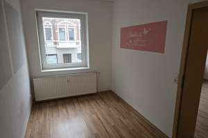 Anfragen nur per E-Mail. Sehr moderne und zentral gelegene 2 Zi.-Wohnung mit EBK. – Hafenstr. 195, 27568 Lehe, Bremerhaven – Vorschaubild 9
