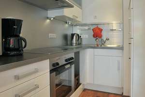 Exklusiv ausgestattetes und modern möbliertes 2-Zimmer-Apartment – Groß-Nabas-Str. 0, 81827 Waldtrudering, München – Vorschaubild 3
