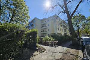 Bezugsfreie 3-Zimmer Wohnung mit Balkon und Garage in Berlin-Schmargendorf
